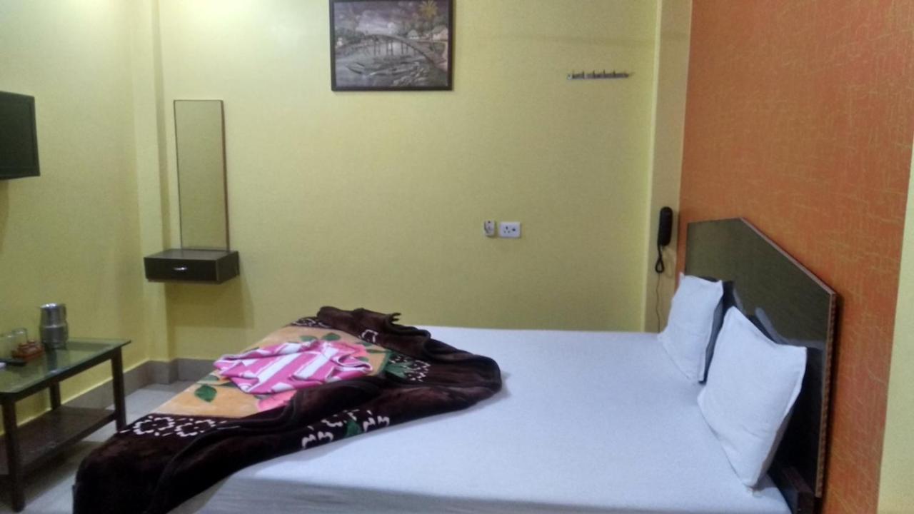 Hotel Giriraj Inn Varanasi Eksteriør bilde