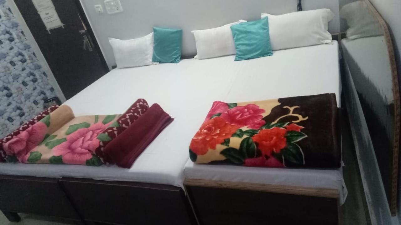 Hotel Giriraj Inn Varanasi Eksteriør bilde